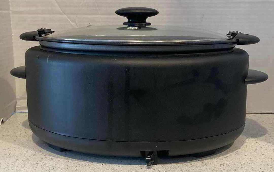 Photo 1 of GENERAL ELECTRIC 6QT DIGITAL SLOW COOKER MODEL 169200