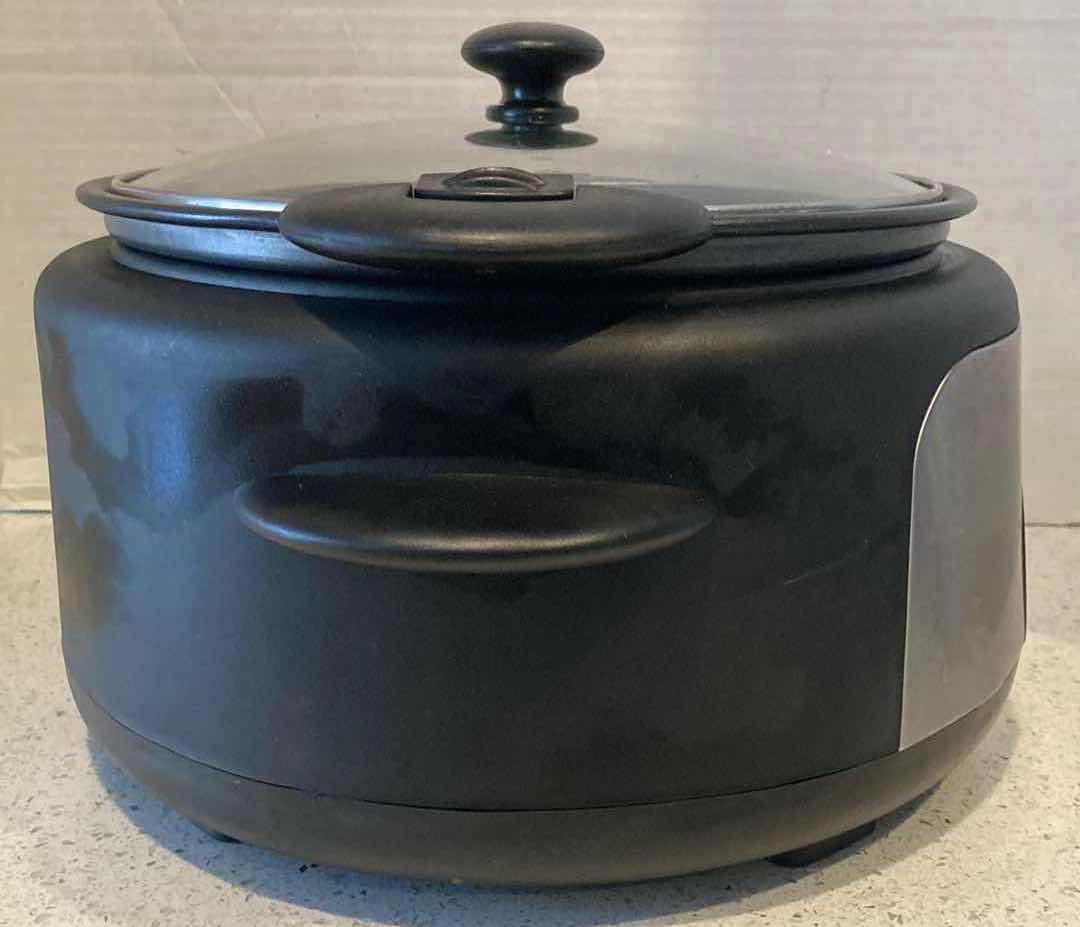 Photo 1 of GENERAL ELECTRIC 6QT DIGITAL SLOW COOKER MODEL 169200