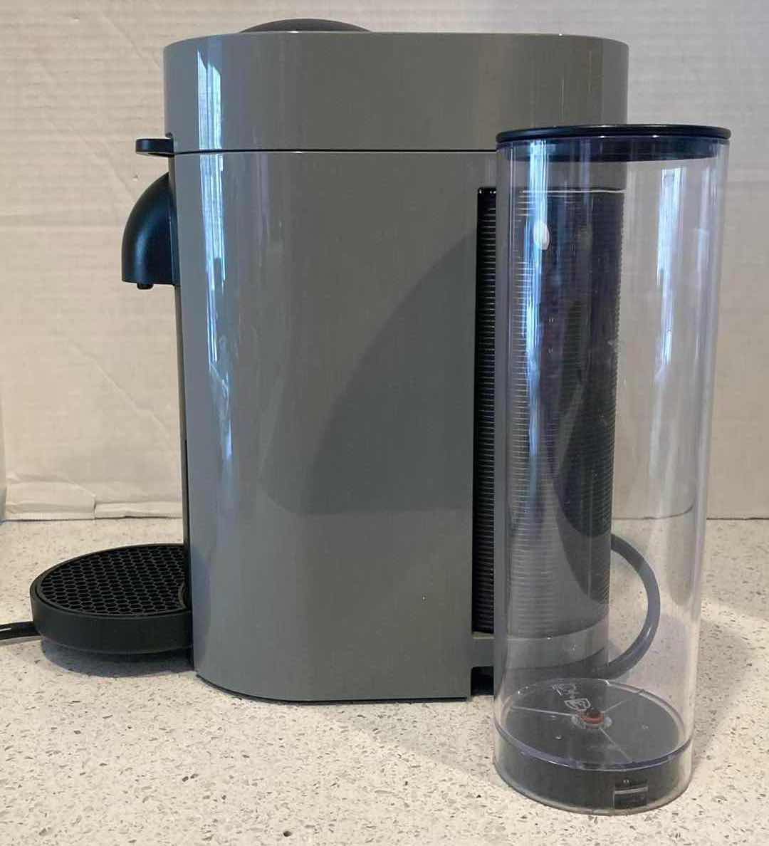 Photo 1 of DELONGHI NESPRESSO VERTUO PLUS POD CAPSULE COFFEE & ESPRESSO MACHINE W PODS