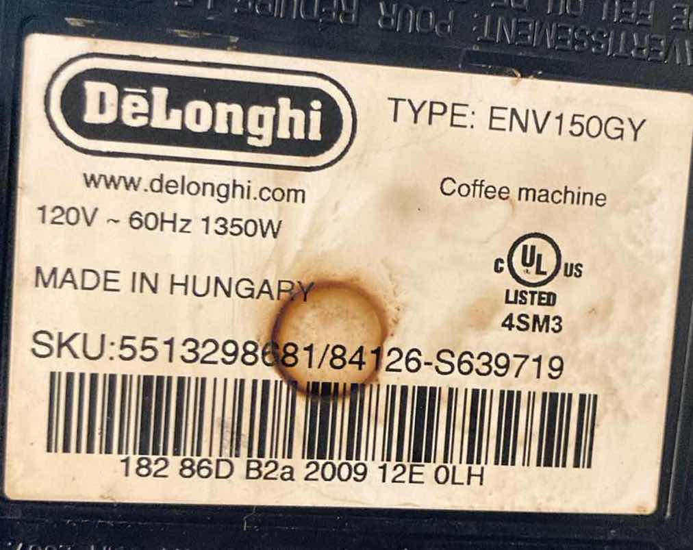 Photo 1 of DELONGHI NESPRESSO VERTUO PLUS POD CAPSULE COFFEE & ESPRESSO MACHINE W PODS