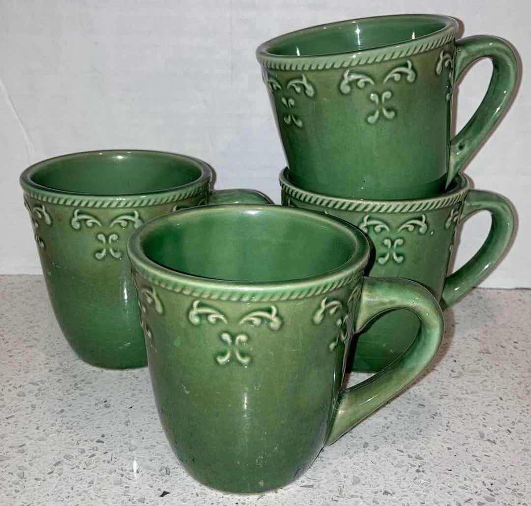 Photo 1 of BELLA GREEN SCROLL CERAMIC DINNERWARE 21PC SET