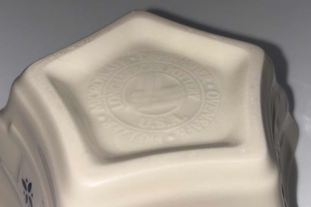 Photo 1 of LONGABERGER POTTERY WOVEN TRADITIONS CLASSIC BLUE 4” STAR SHAPED BOWL (SET OF 3)