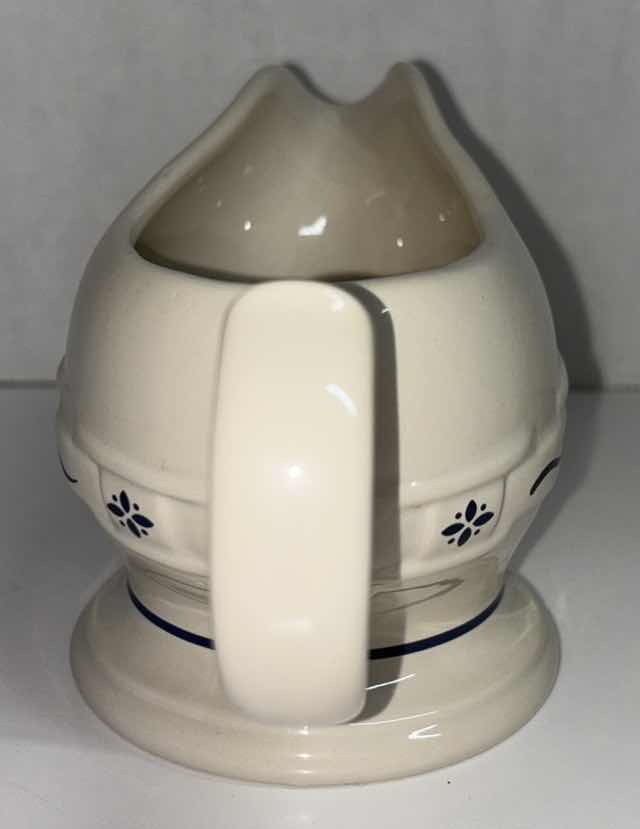 Photo 1 of LONGABERGER POTTERY WOVEN TRADITIONS CLASSIC BLUE GRAVY BOAT 8.25” X 4.25”