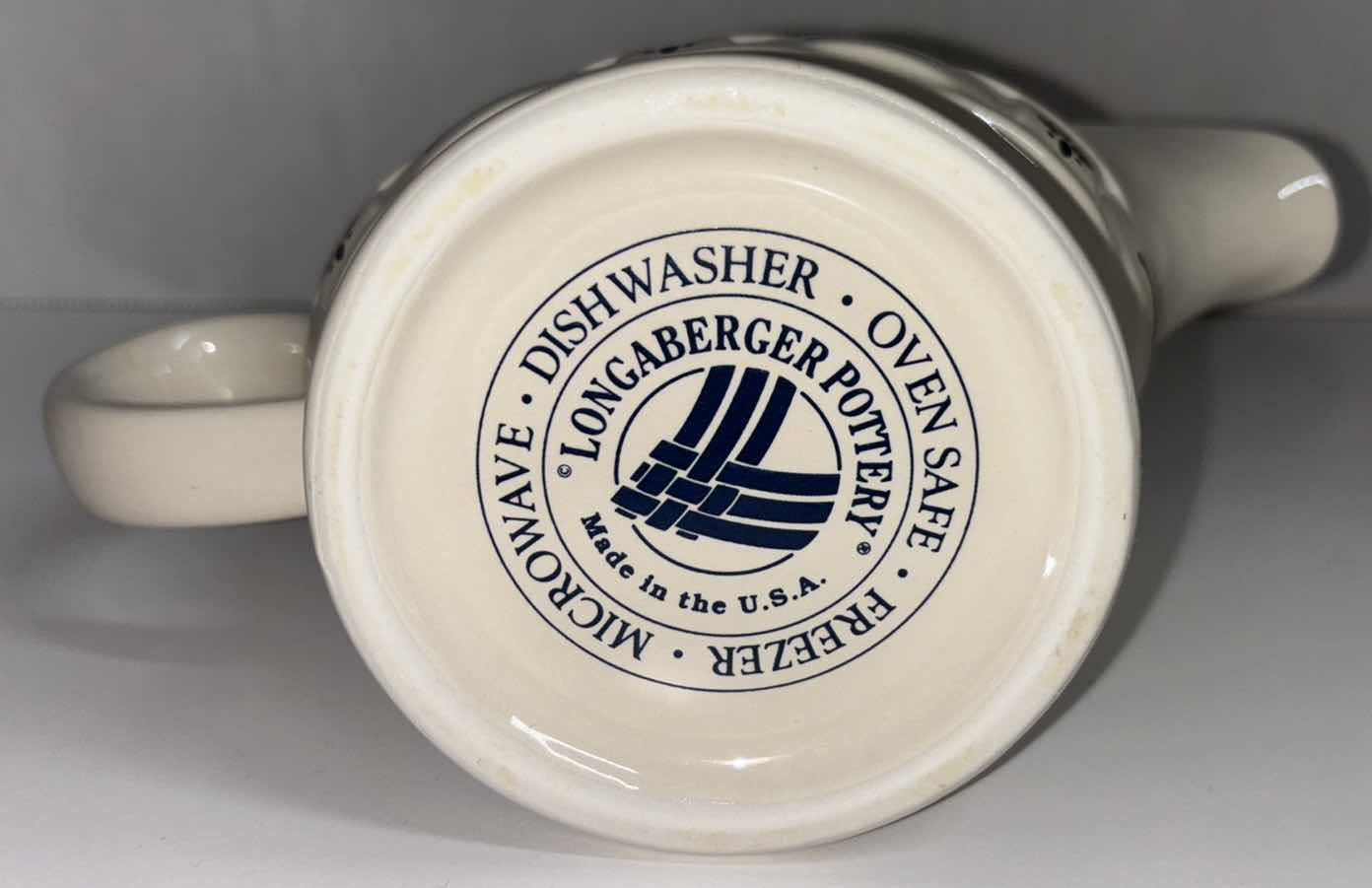 Photo 1 of LONGABERGER POTTERY WOVEN TRADITIONS CLASSIC BLUE GRAVY BOAT 8.25” X 4.25”