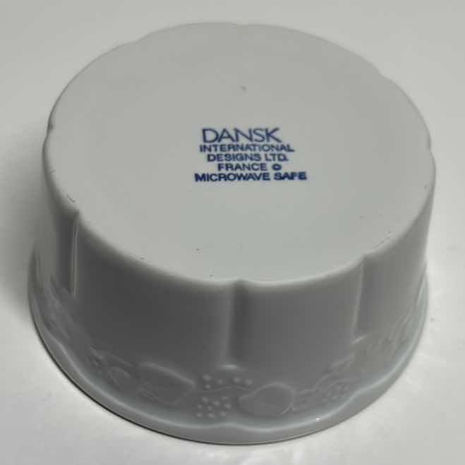 Photo 1 of IVY COLLECTION BY DANSK, SET OF 4 IVY RAMEKINS 3.5” X 1.75” (PORCELAIN)