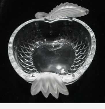 Photo 2 of 4 PC STUDIO NOVA CRYSTAL APPLE DELIGHT 6.5” DISH W FROSTED LEAVES