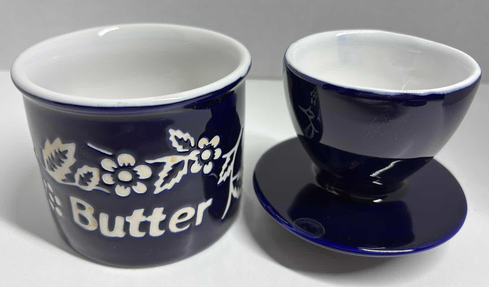 Photo 1 of BUTTER BELL THE ORIGINAL BUTTER BELL CROCK BY L. TREMAIN, FLEUR DE PROVENCE COLLECTION IN COBALT BLUE 3.25” X 4”