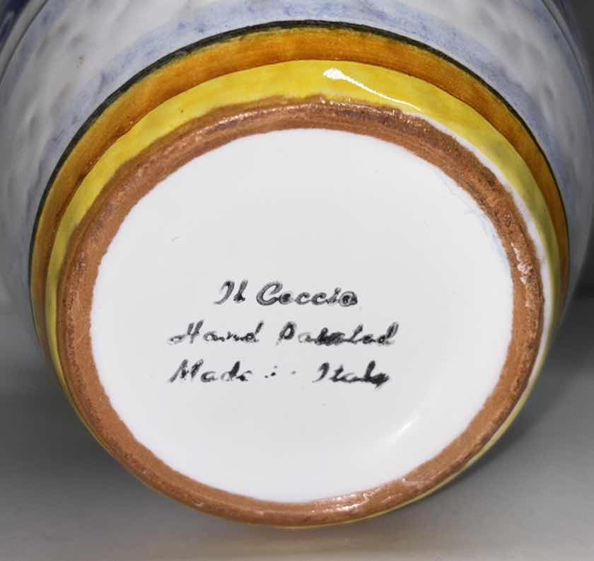 Photo 1 of Il COCCIO ALCANTARA HANDPAINTED 6” VASE