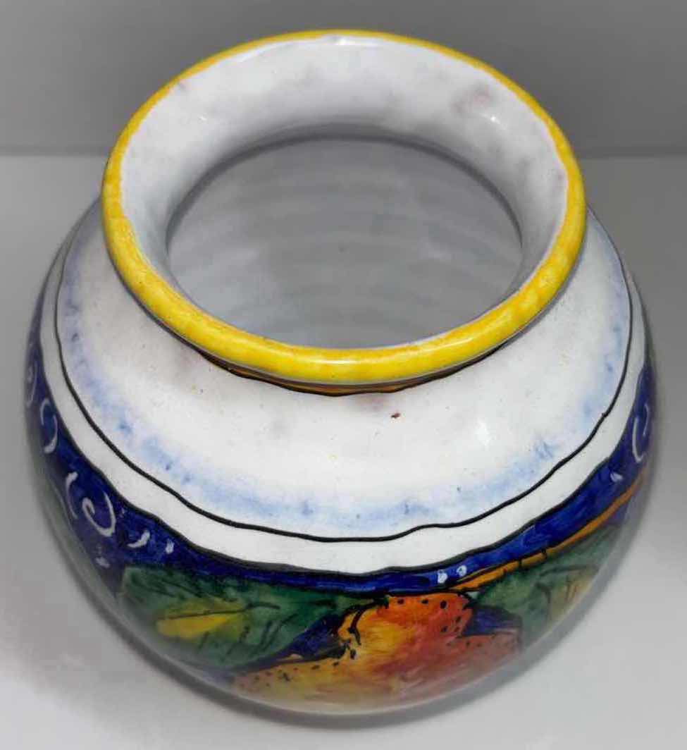 Photo 1 of Il COCCIO ALCANTARA HANDPAINTED 6” VASE