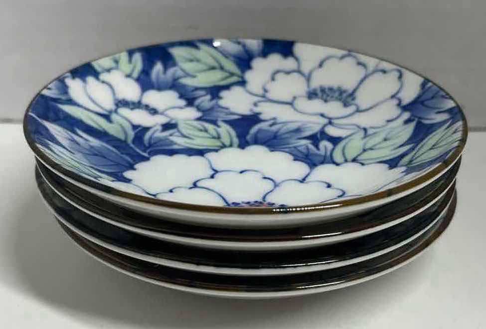 Photo 1 of ARITA WARE JAPANESE HANDPAINTED PORCELAIN 4.75” PLATES (SET OF 4)