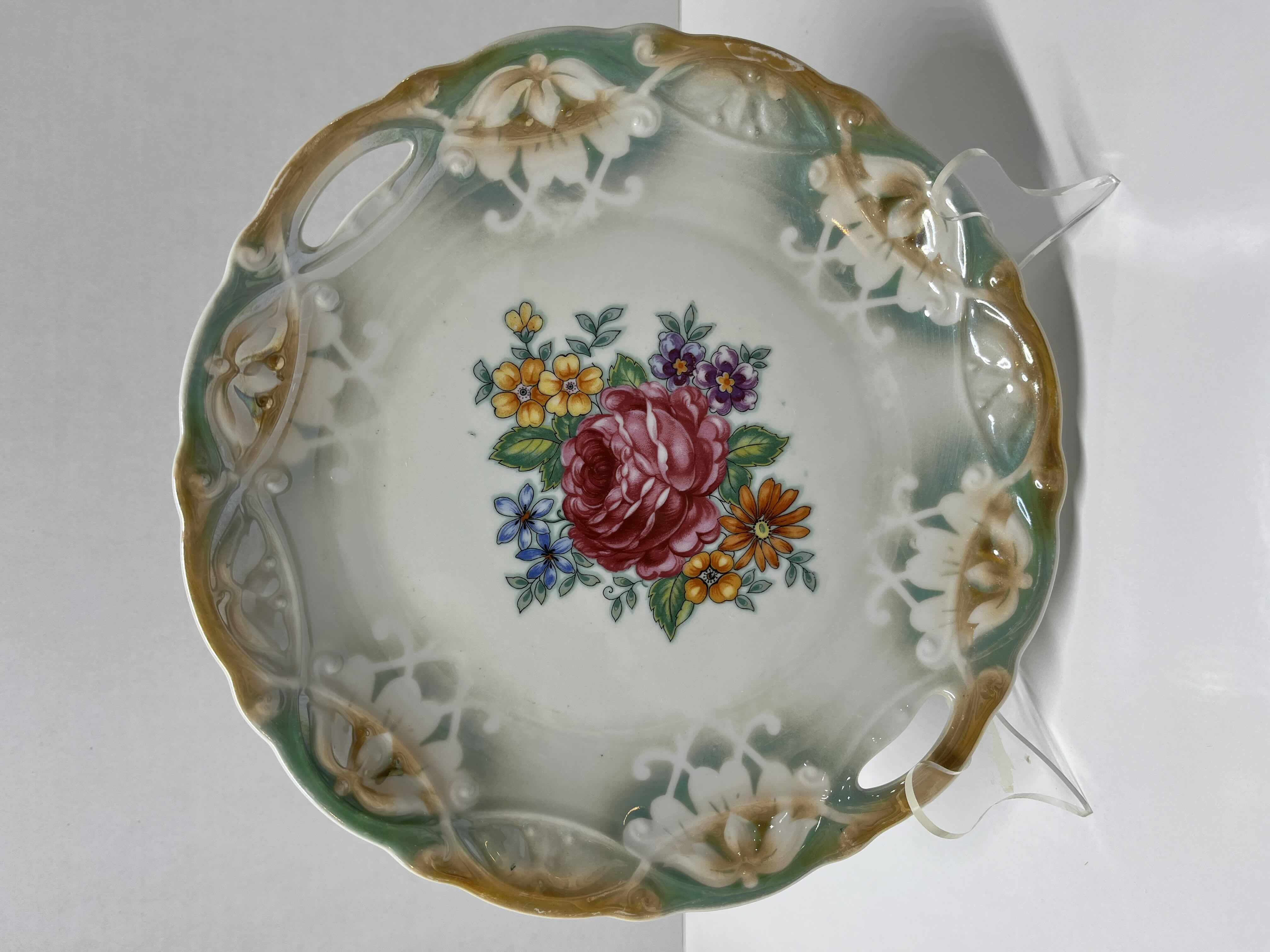 Photo 3 of DECORATIVE CHINA PLATES-VARIOUS BRANDS & STYLES (9)