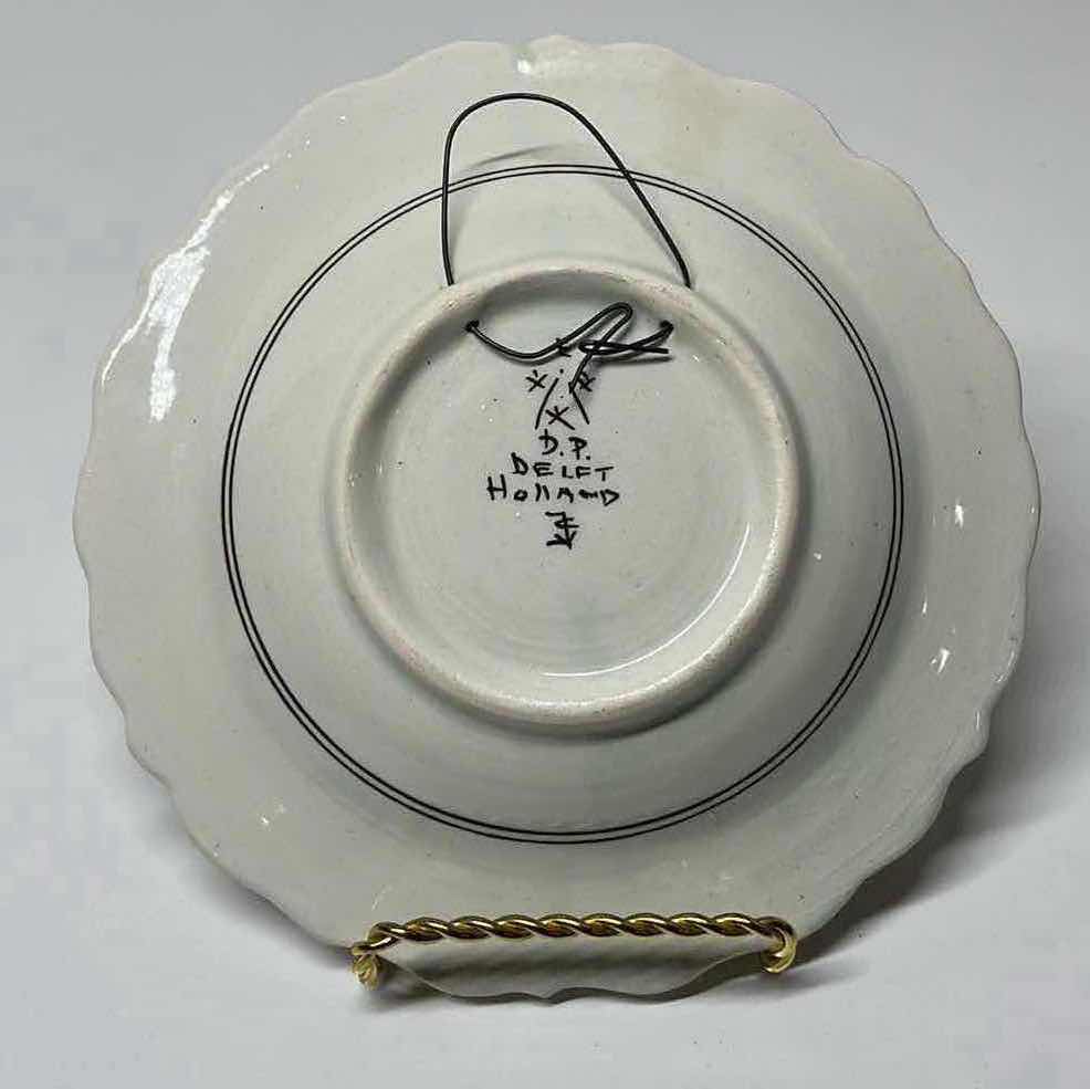 Photo 1 of DELFT HOLLAND HAND PAINTED FLORAL DISPLAY PLATE 6.25” W GOLD FINISH DISPLAY STAND