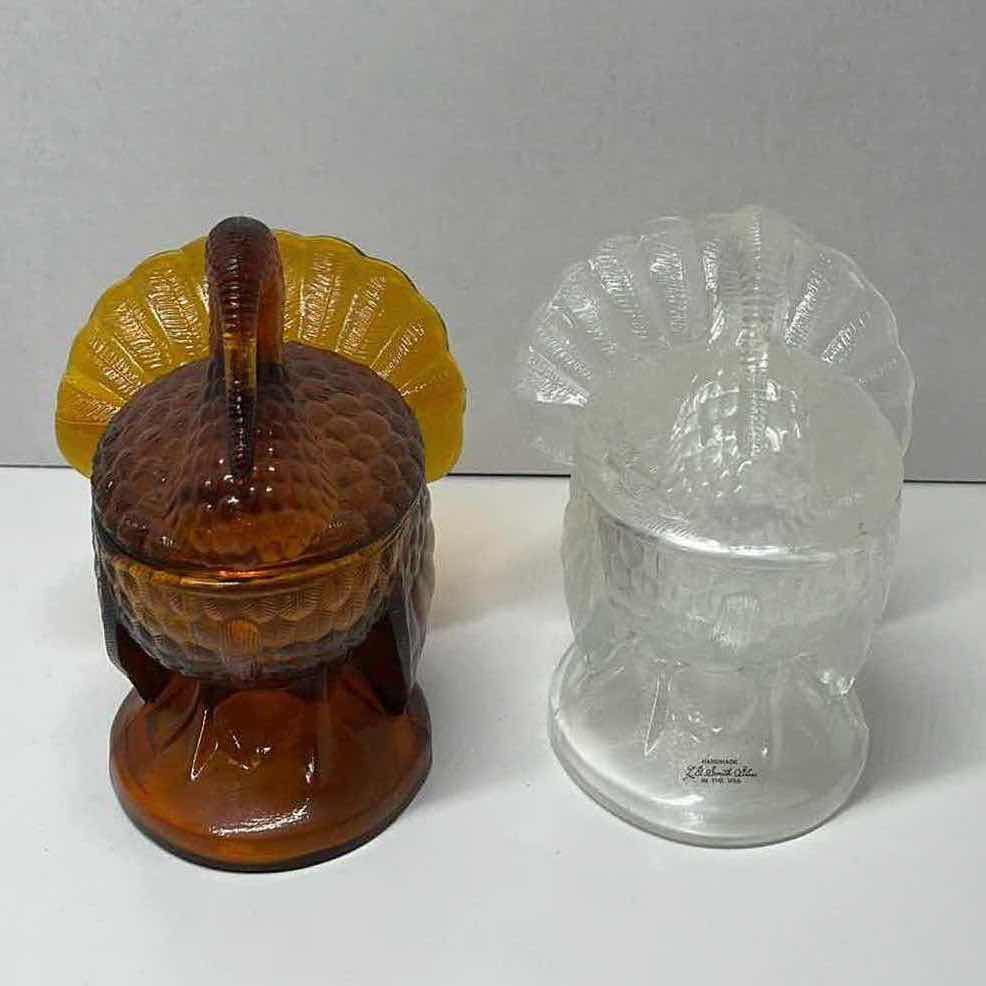 Photo 4 of L.E. SMITH AMBER GLASS & CLEAR GLASS TURKEY CANDY JARS 6.5” X 7” W WILLIAMS SONOMA GLASS BUNNY CANDY JAR 5.5” X 4.5”