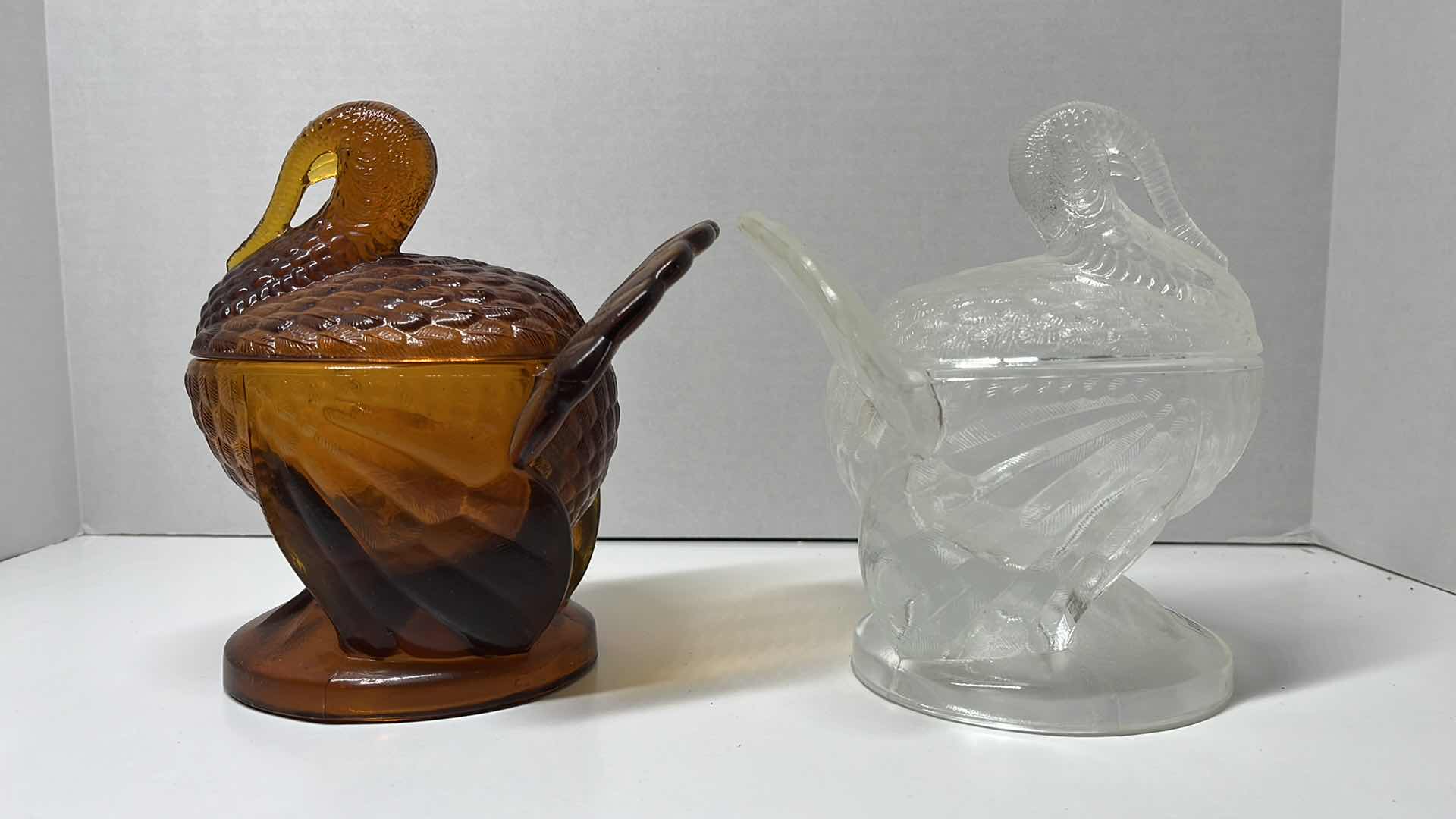 Photo 1 of L.E. SMITH AMBER GLASS & CLEAR GLASS TURKEY CANDY JARS 6.5” X 7” W WILLIAMS SONOMA GLASS BUNNY CANDY JAR 5.5” X 4.5”