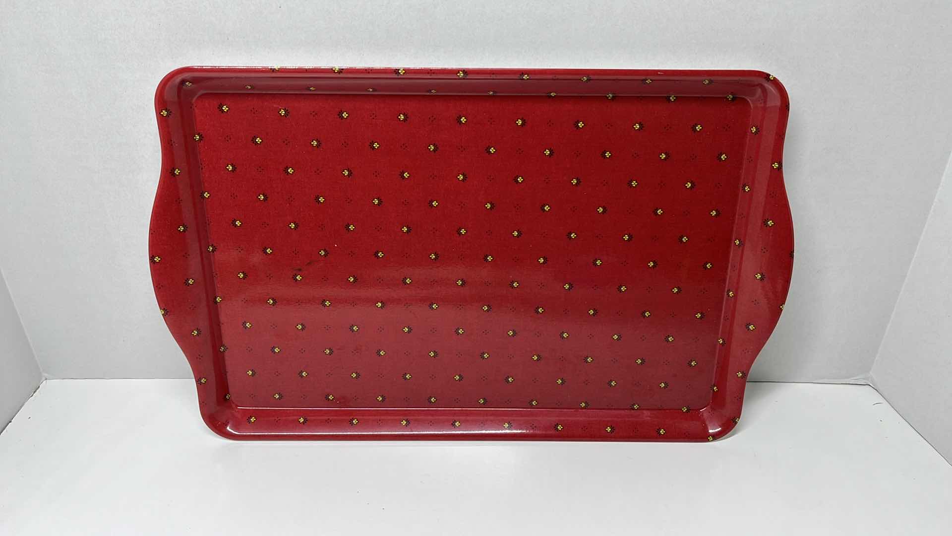 Photo 4 of DECORATIVE PLASTIC SERVING TRAYS 15” X 10”