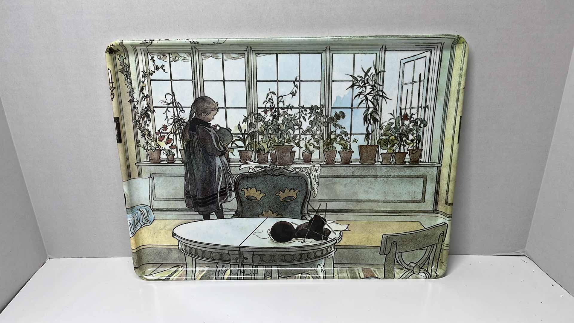 Photo 2 of DECORATIVE PLASTIC SERVING TRAYS 15” X 10”