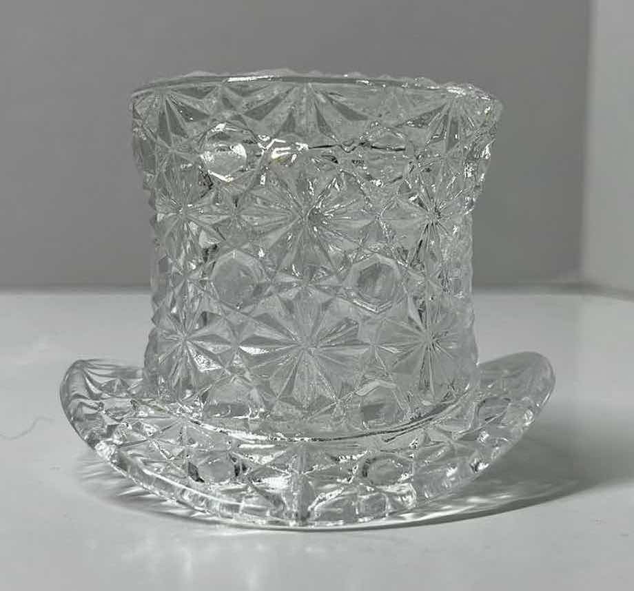 Photo 2 of FENTON GLASS TOP HAT 2.5” X 3.75”