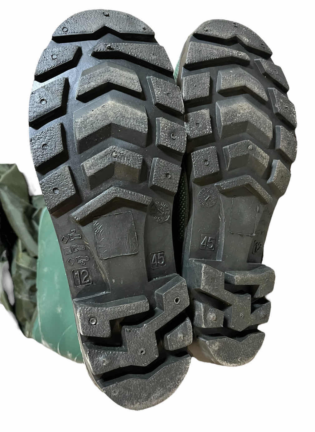 Photo 1 of MAGREEL CHEST WADERS MENS SIZE 12 BOOTS