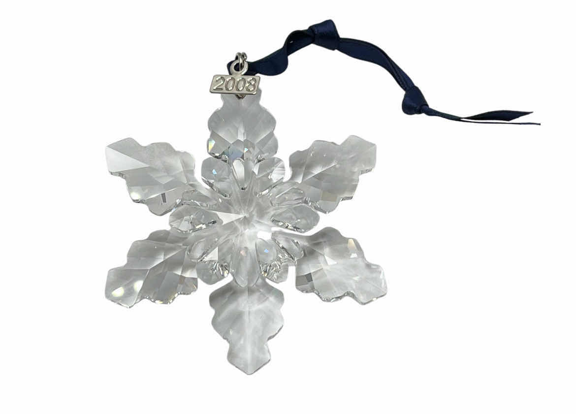 Photo 1 of SWAROVSKI ANNUAL EDITION 2008 CHARM SNOWFLAKE CRYSTAL CHRISTMAS ORNAMENT A 9400-NR-000-196 W ORIGINAL BOX