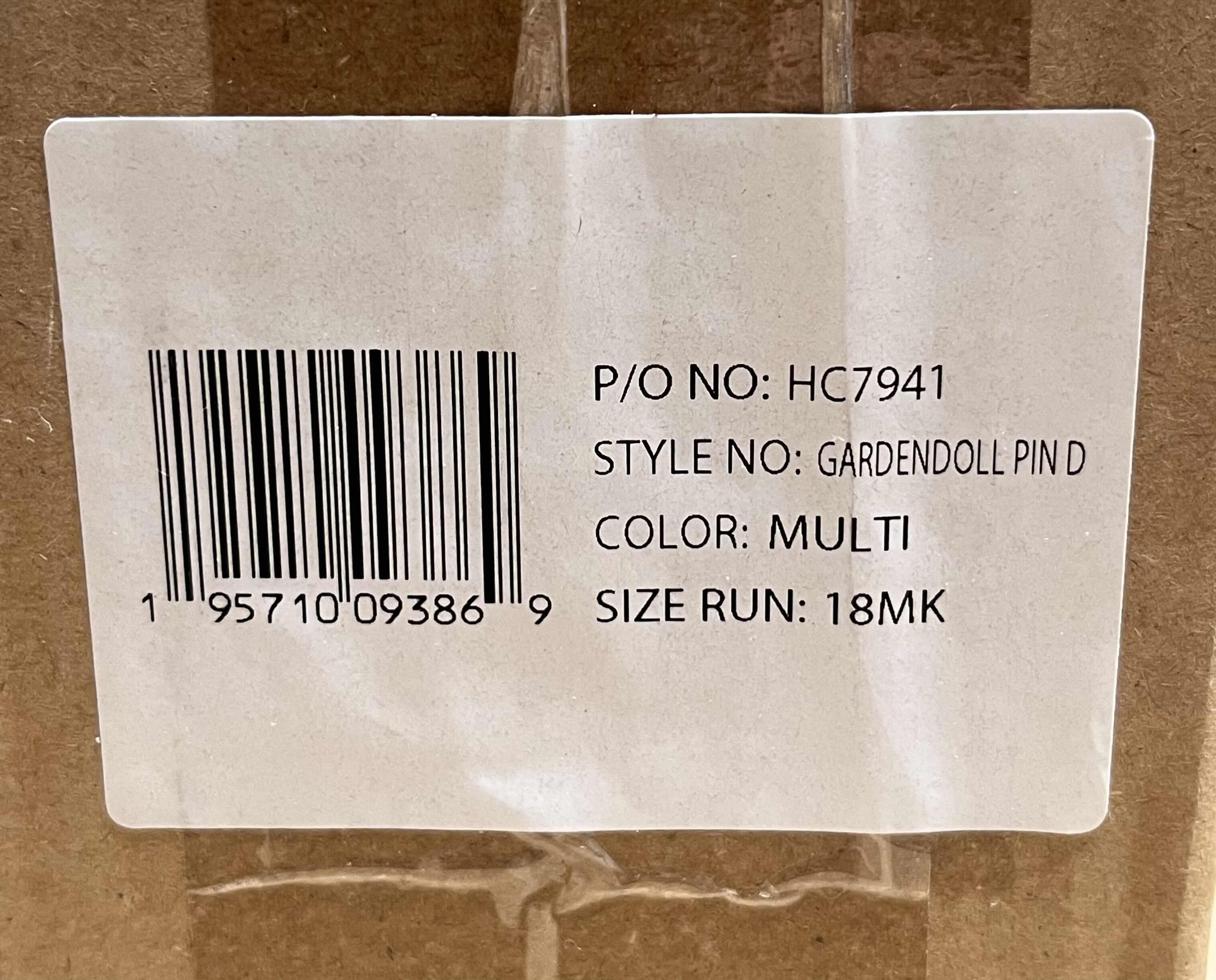 Photo 1 of CAPE ROBBIN SHOE/ACCESSORY RUBBER FOAM PINS (8) 18 SETS PER BOX