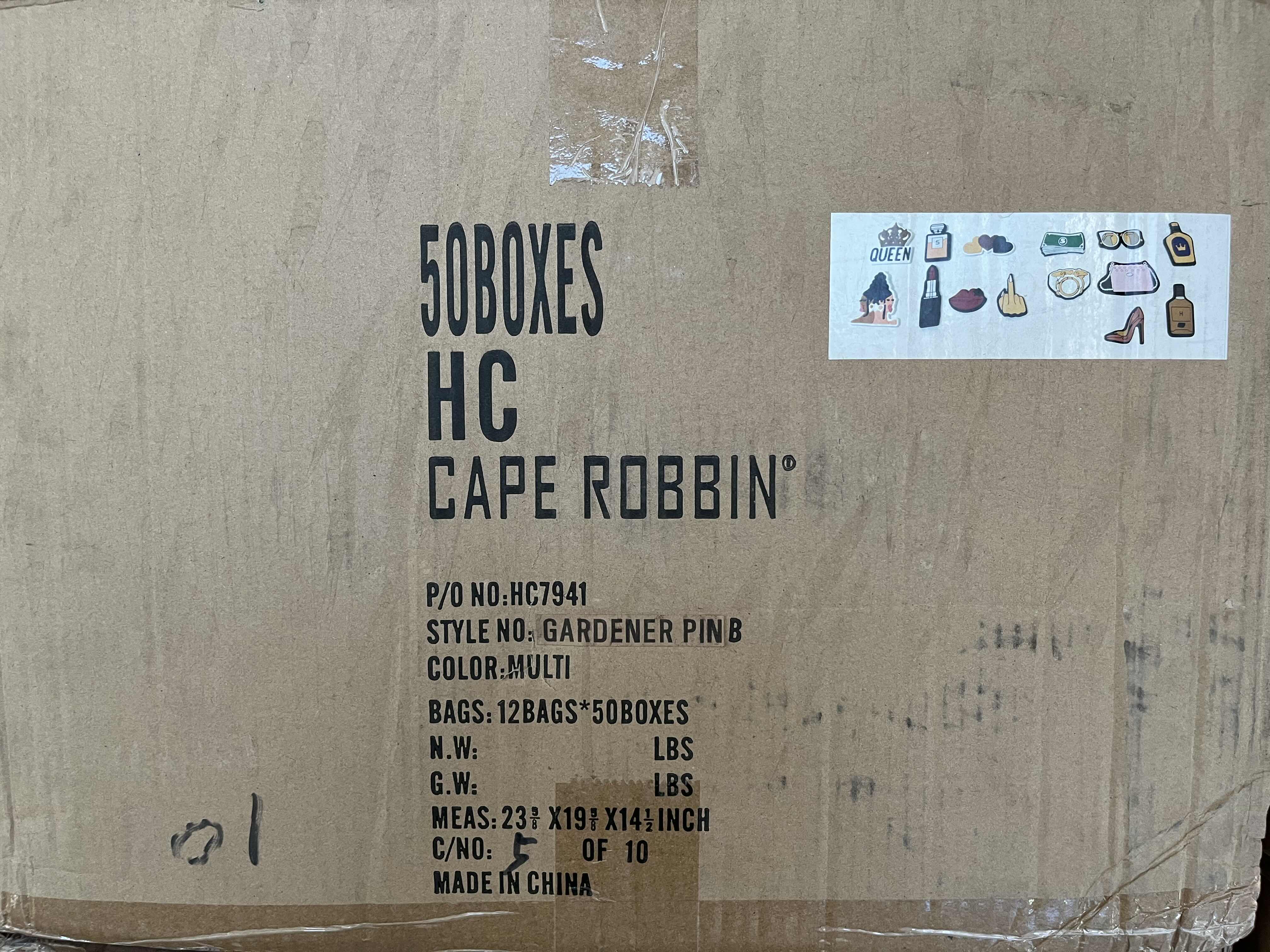 Photo 1 of New.   CAPE ROBBIN CROC SHOE/ACCESSORY RUBBER FOAM PIN SETS GARDENER PIN B (12SETS PER BOX/50 BOXES)