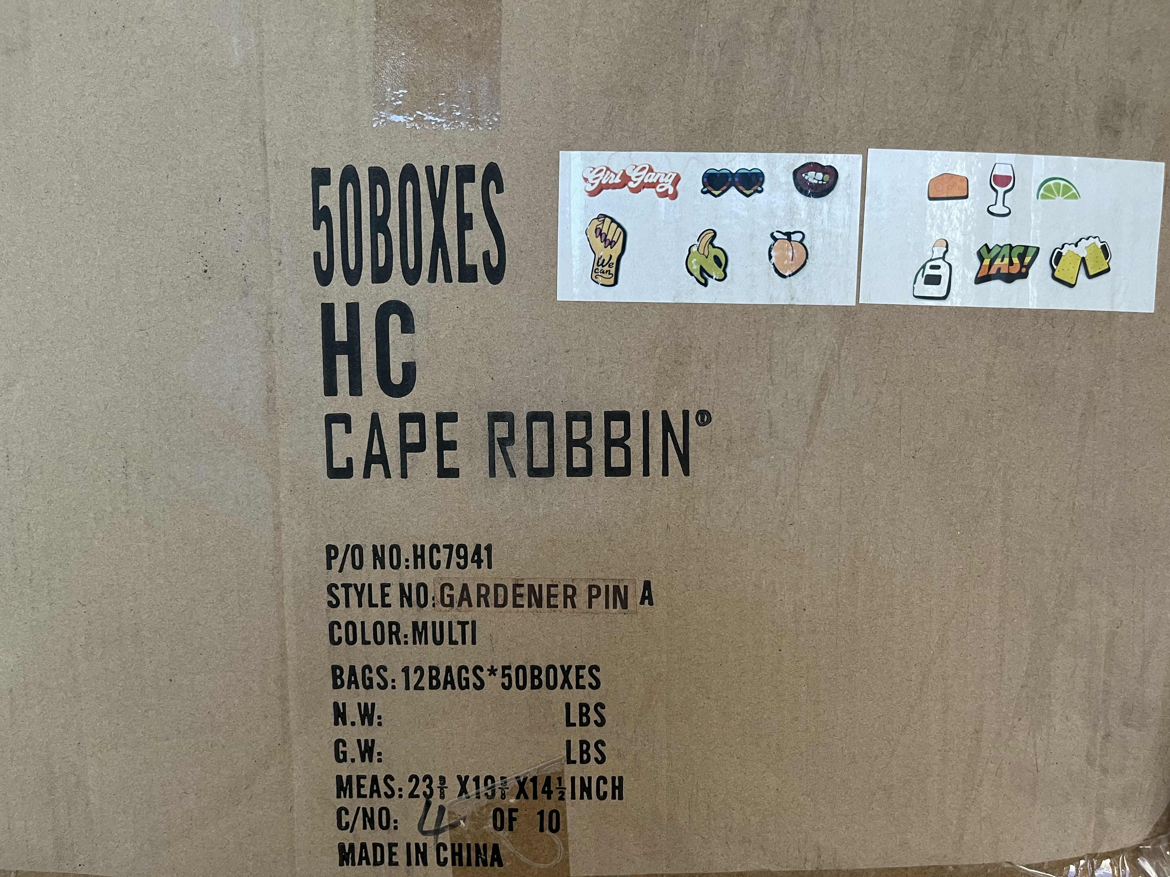 Photo 1 of New.   CAPE ROBBIN CROC SHOE/ACCESSORY RUBBER FOAM PIN SETS GARDENER PIN A (12SETS PER BOX/50 BOXES)