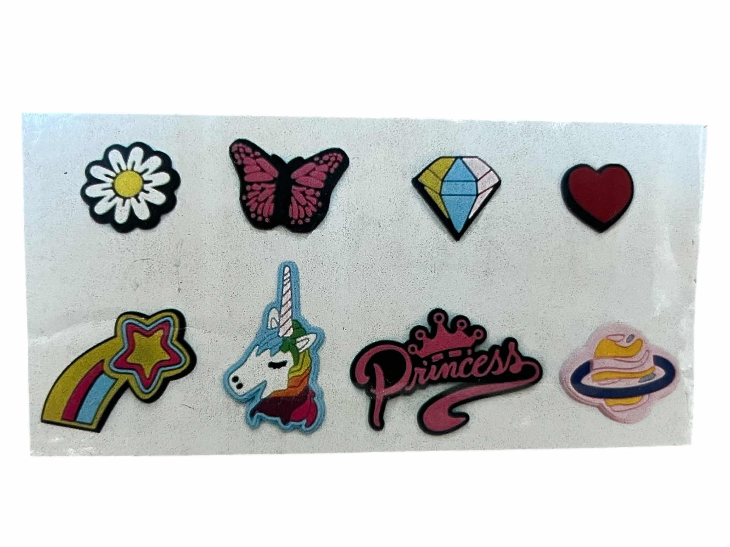 Photo 1 of New.   CAPE ROBBIN CROC SHOE/ACCESSORY RUBBER FOAM PIN SETS GARDENER PIN C (18SETS PER BOX/50 BOXES)