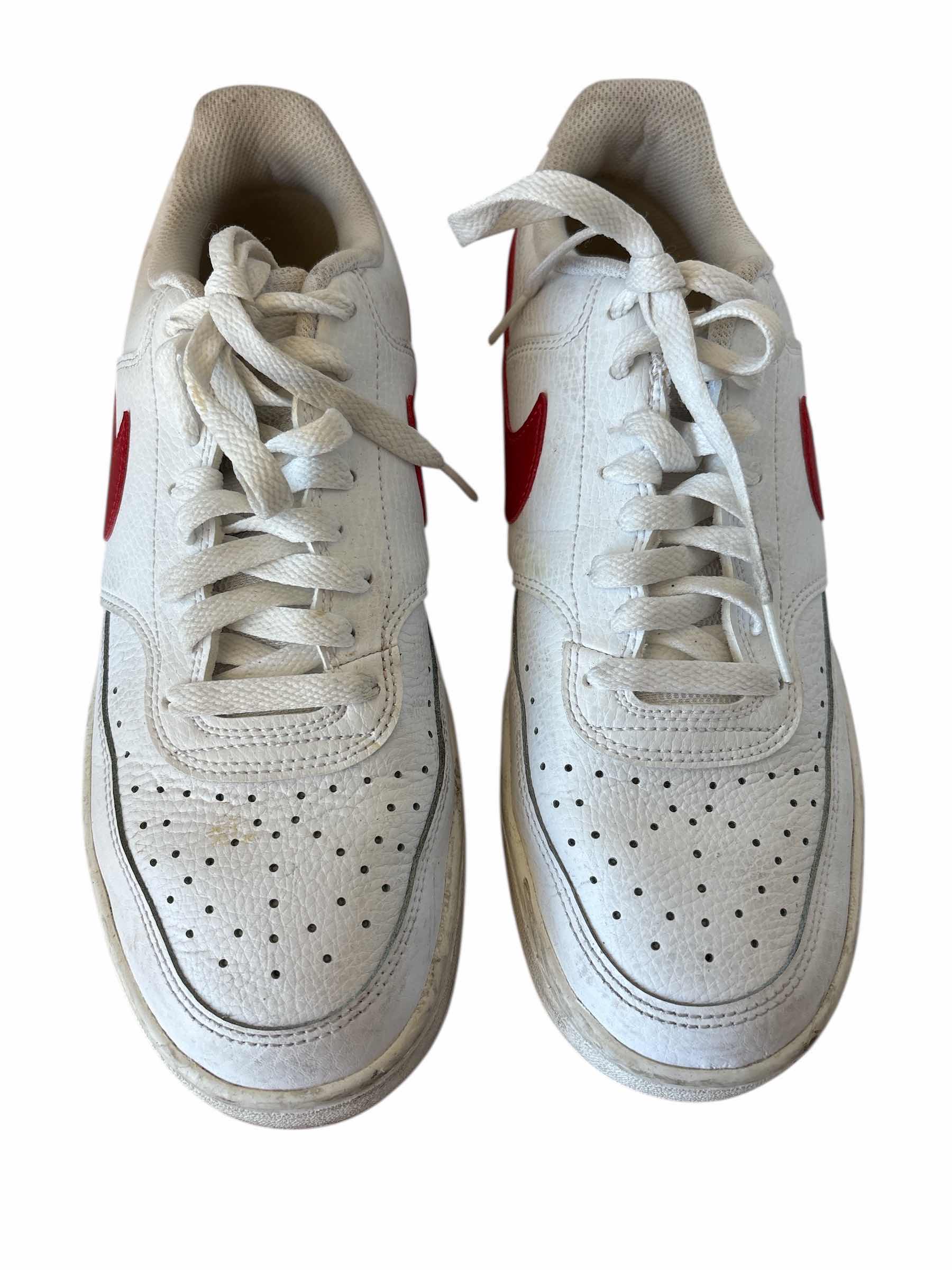 Photo 1 of NIKE COURT VISION LOW TOP SNEAKERS SIZE 8.5 MENS