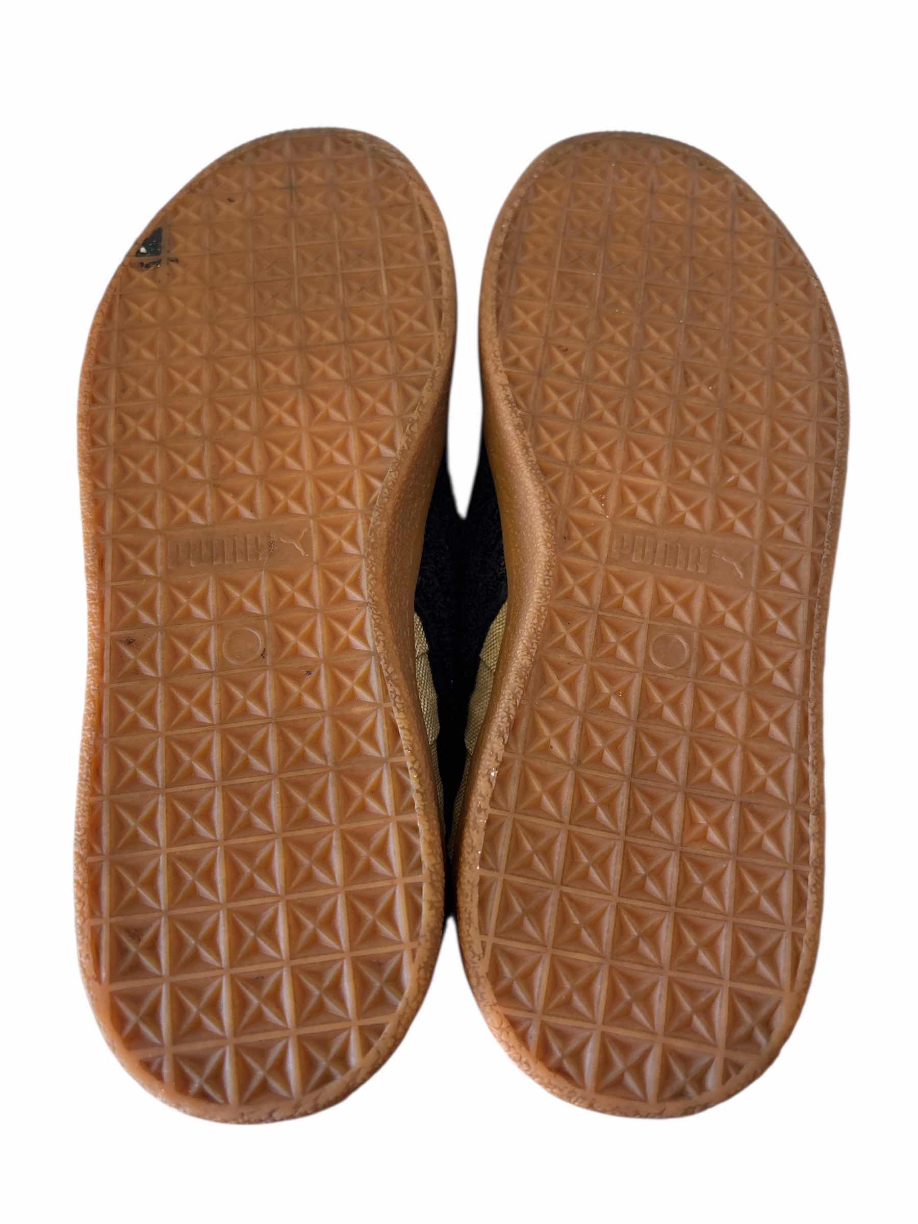 Photo 1 of PUMA DAVID T. HOWARD SNEAKERS SIZE 7.5 MENS