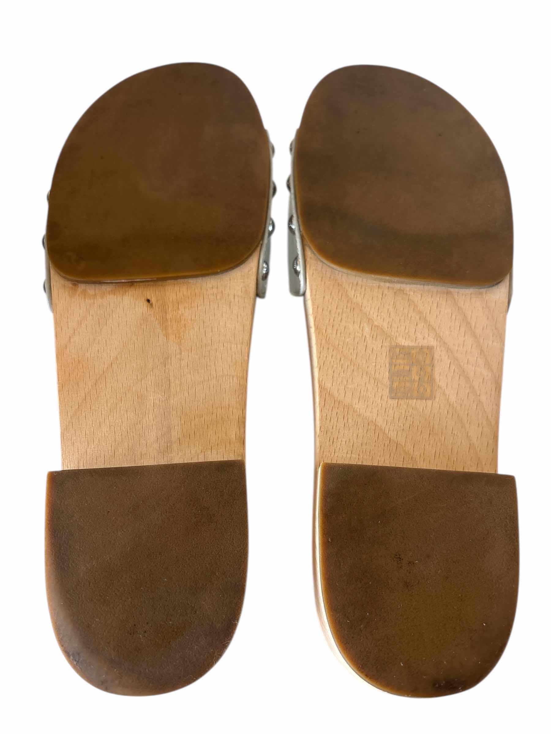 Photo 1 of NIB COACH BLEEKER METALLIC SANDALS SIZE 7 WOMENS