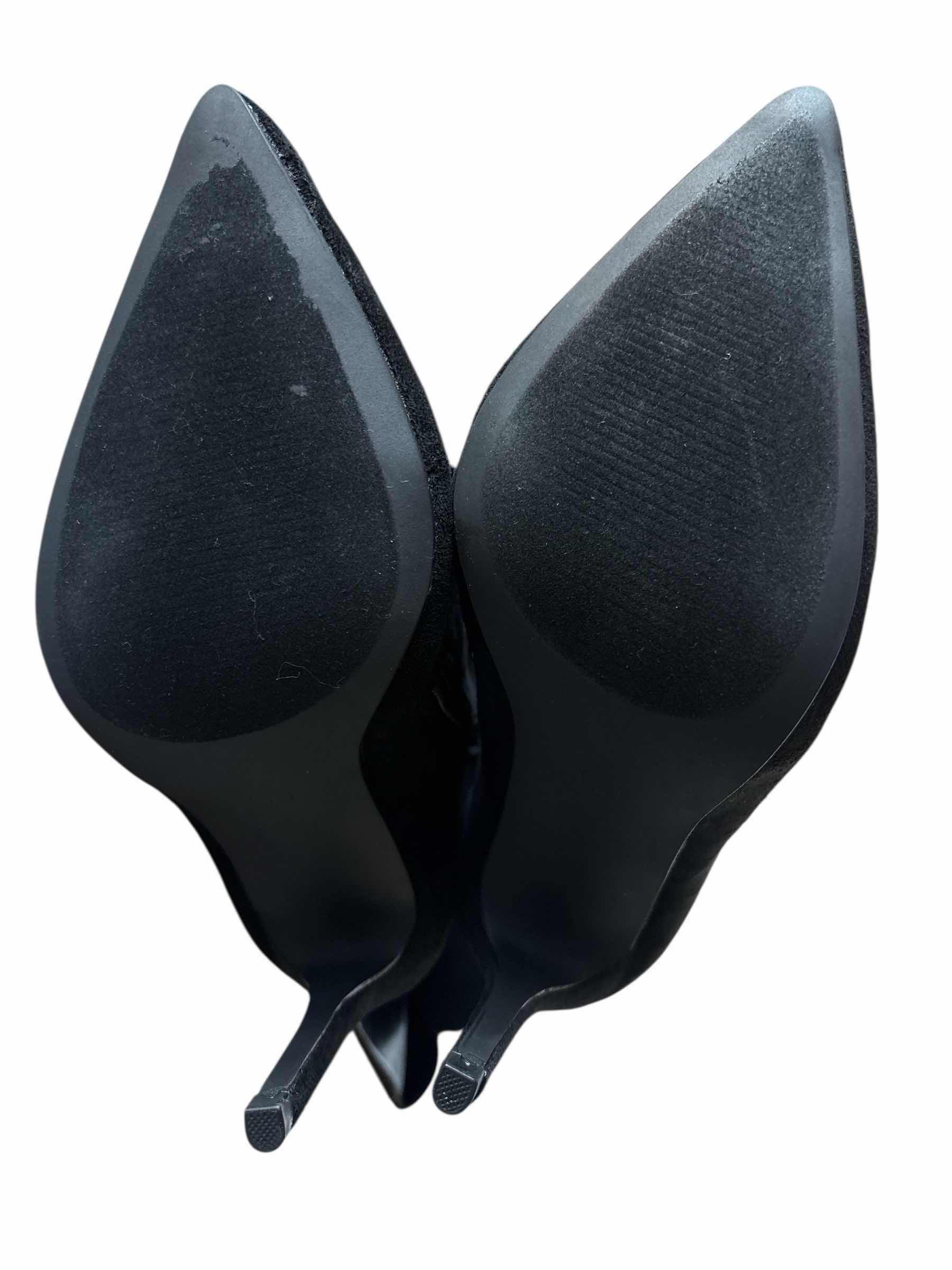 Photo 1 of FASHION NOVA SUEDE HIGH THIGH BOOTS SIZE 7 WOMENS