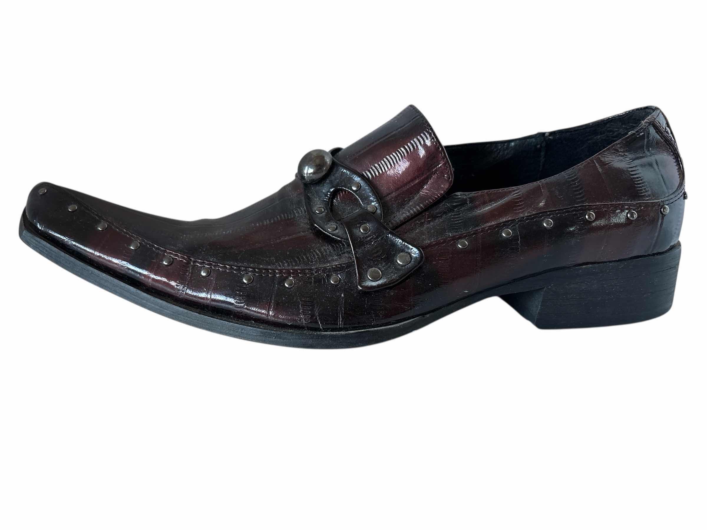 Photo 1 of CARRACCI DRESS SHOES SIZE 8 MENS