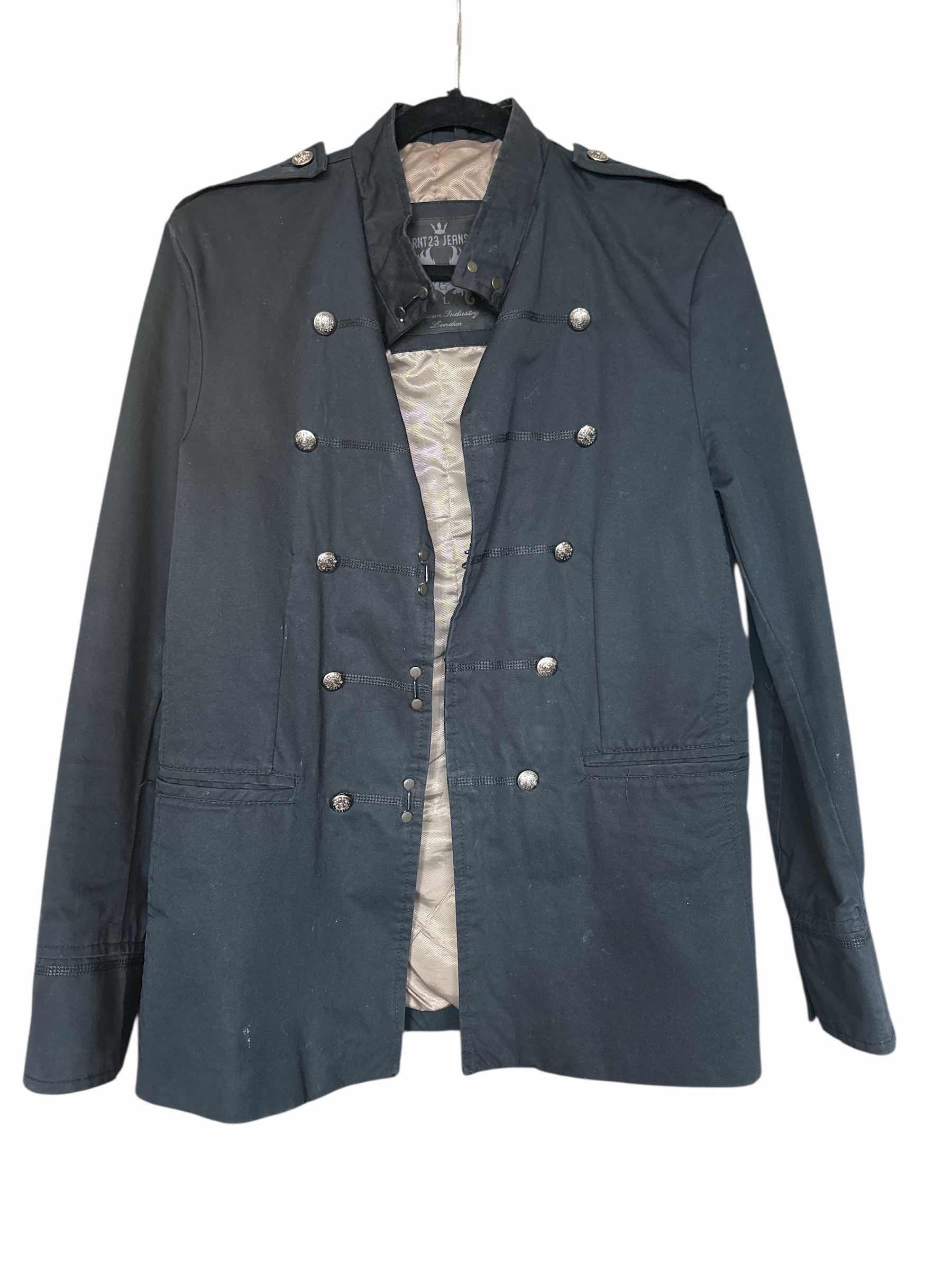 Photo 1 of RNT23 LONDON JACKET SIZE L MENS