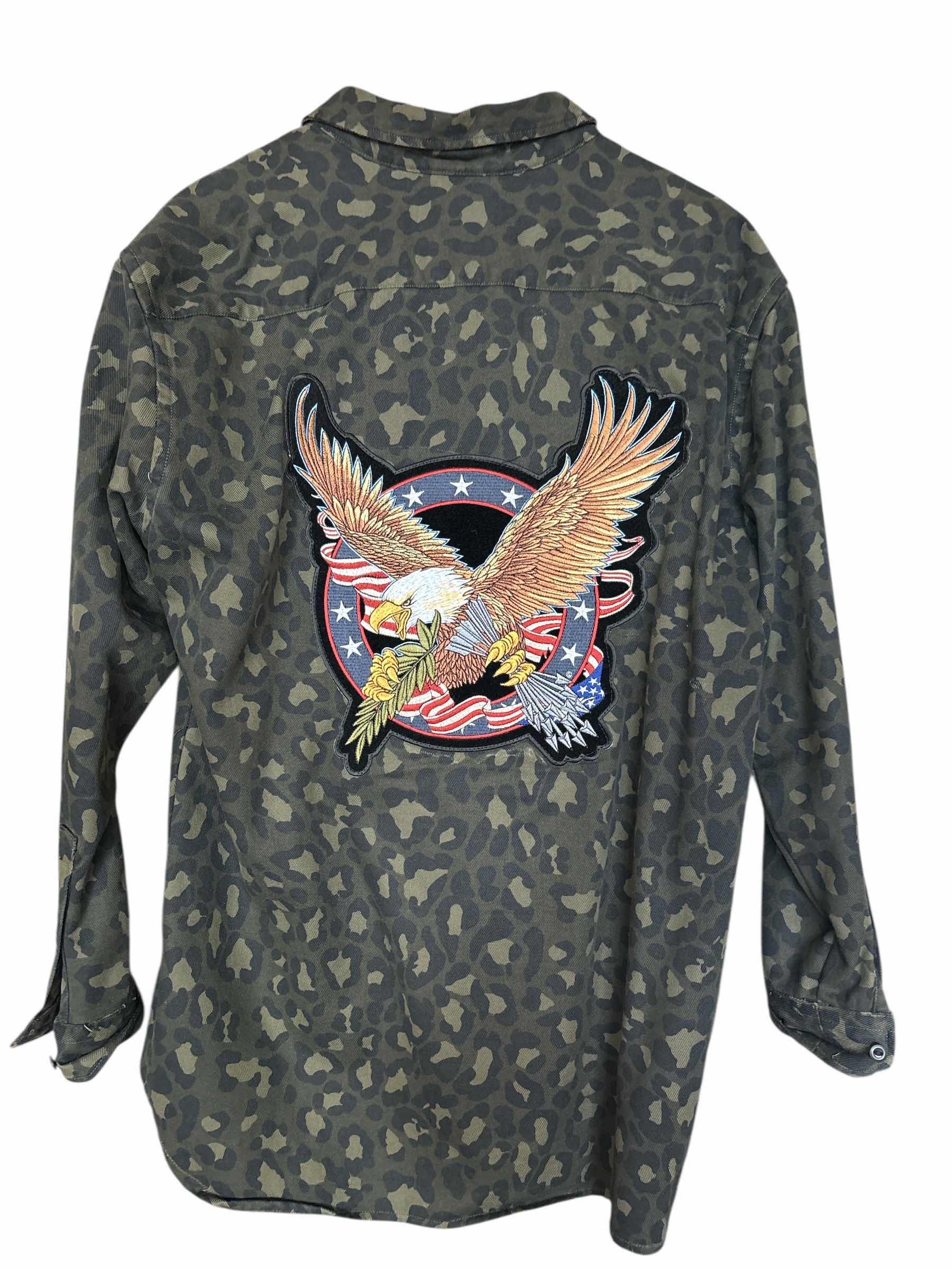 Photo 1 of LEVIS CAMO BUTTON DOWN WITH AMERICAN EAGLE PATCHES SIZE XL MENS