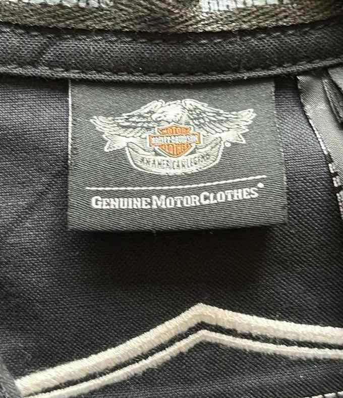 Photo 1 of (2)PCS HARLEY-DAVIDSON BUTTON UP SHORT SLEEVE MENS M