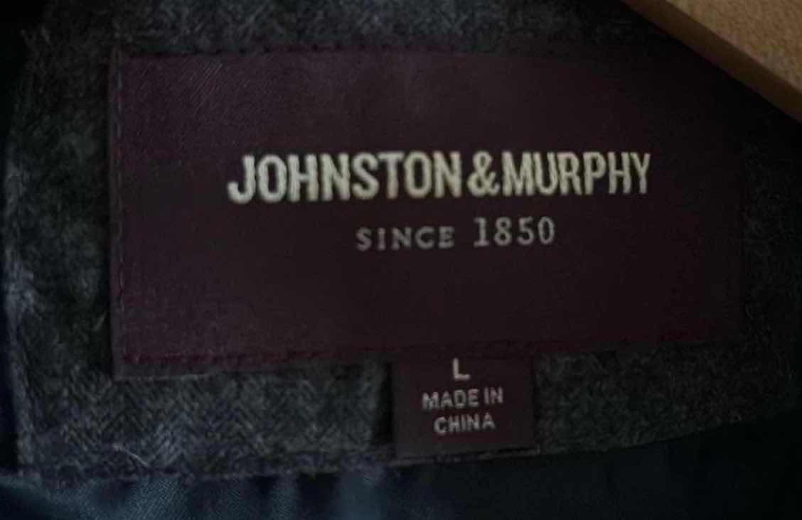 Photo 1 of (2)PCS JOHNSTON&MURPHY VEST SIZE L MENS