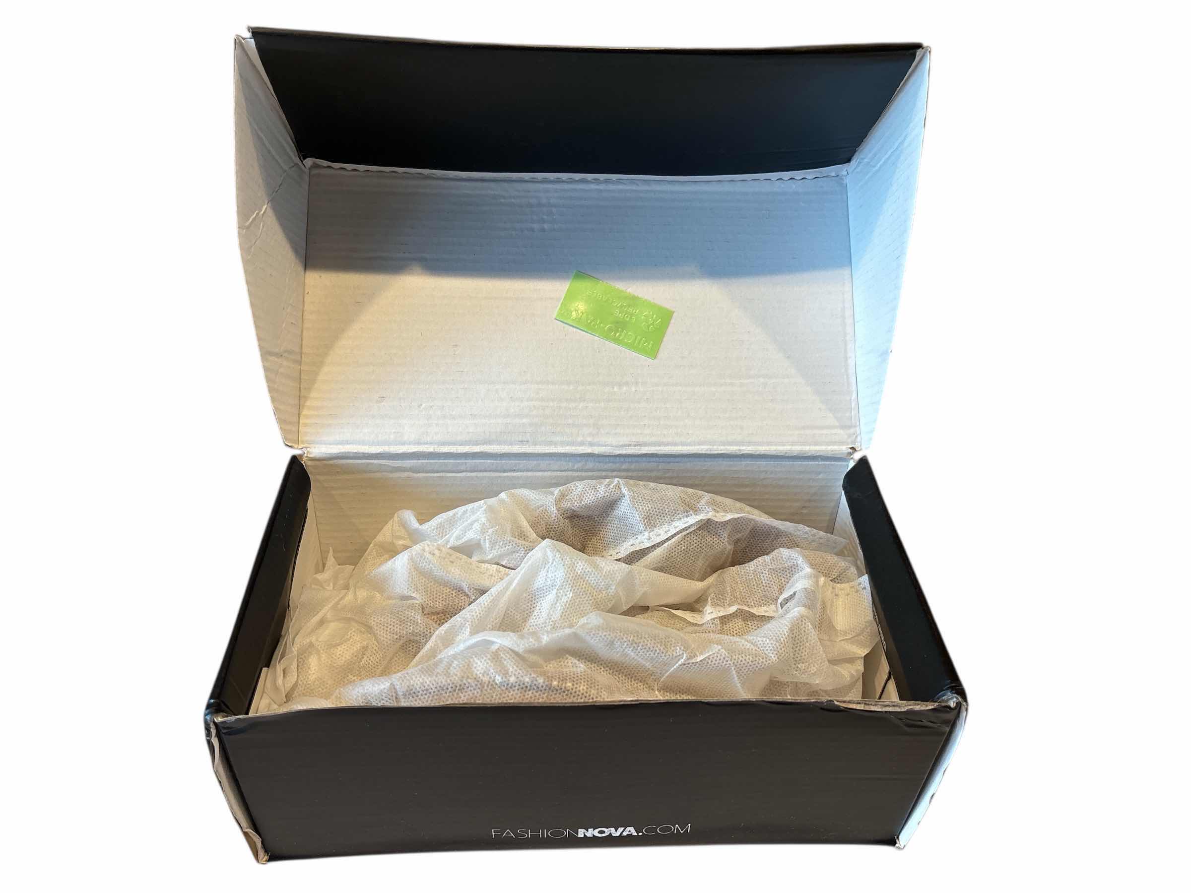 Photo 1 of NEW FASHION NOVA CLINK CLINK HEELS, WOMEN SIZE 6.5 CHARMED NUDE