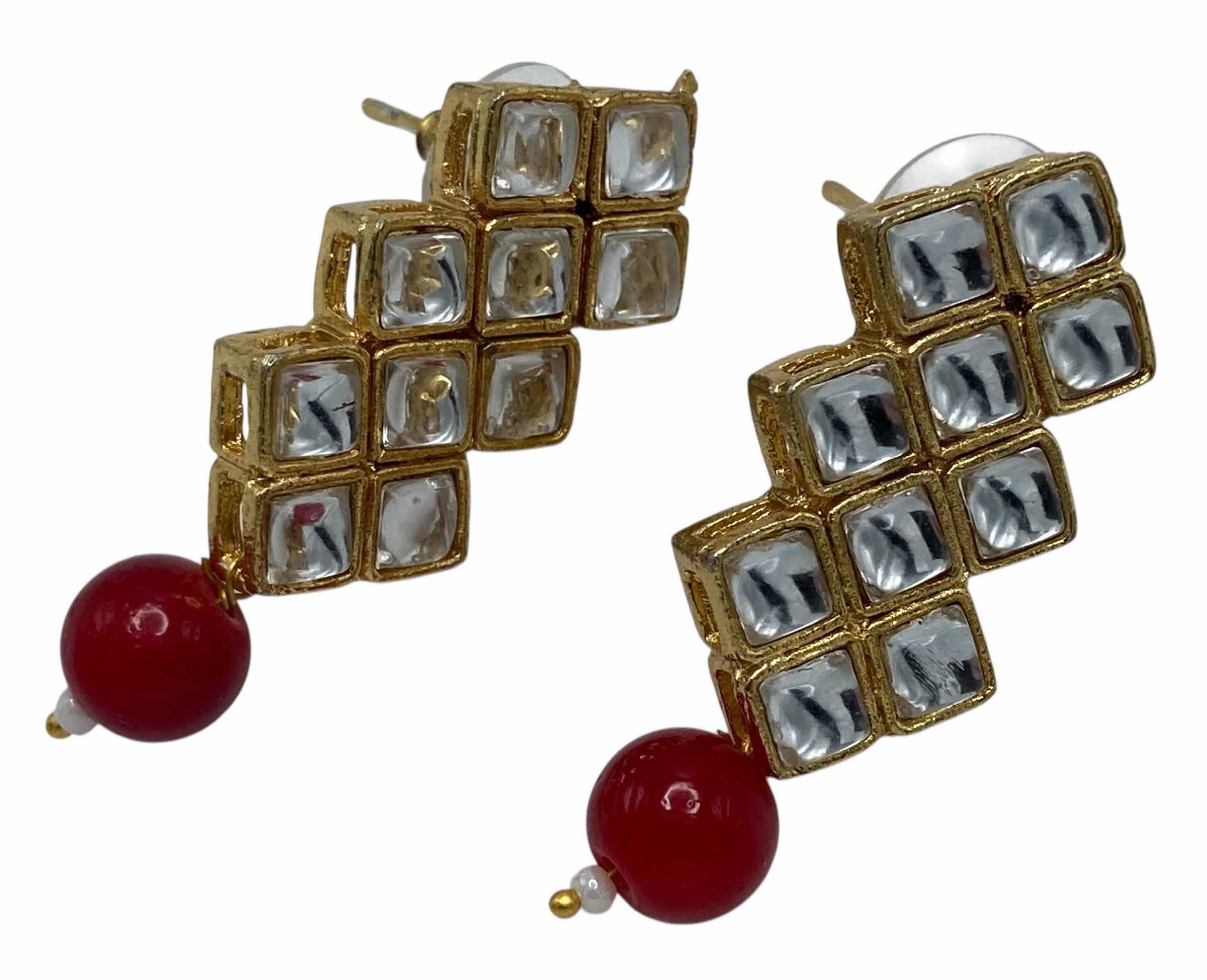 Photo 1 of GOLD FINISH FASHION JEWELRY SET