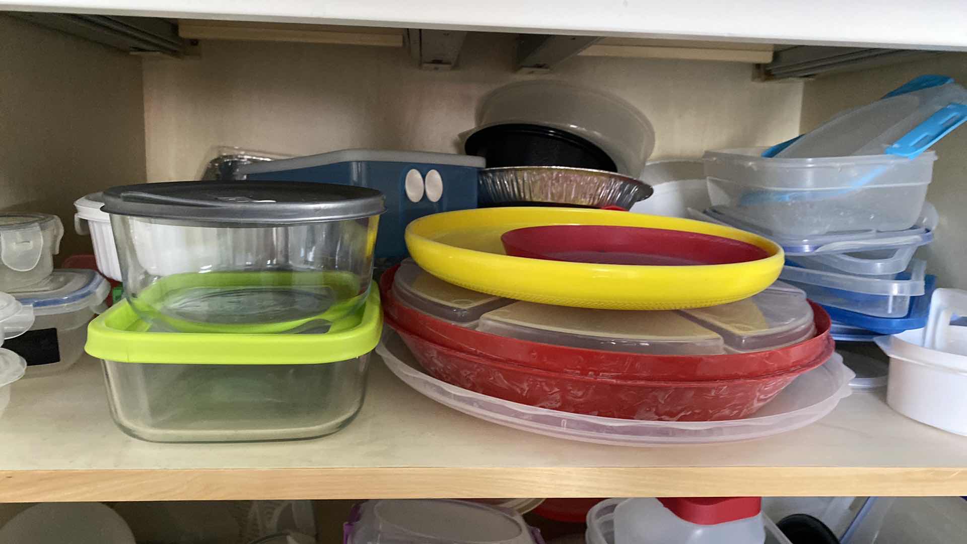 Photo 2 of CONTENTS KITCHEN CABINET PLASTIC AND 2 GLASS STORAGE