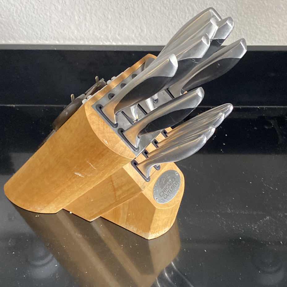 Photo 1 of CHICAGO CUTLERY  KNIFE SET WITH BLOCK AND TEA KETTLE