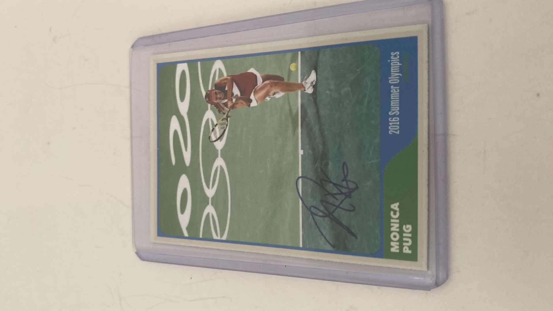 Photo 1 of 2 - AUTOGRAPHED TENNIS TRADING CARDS