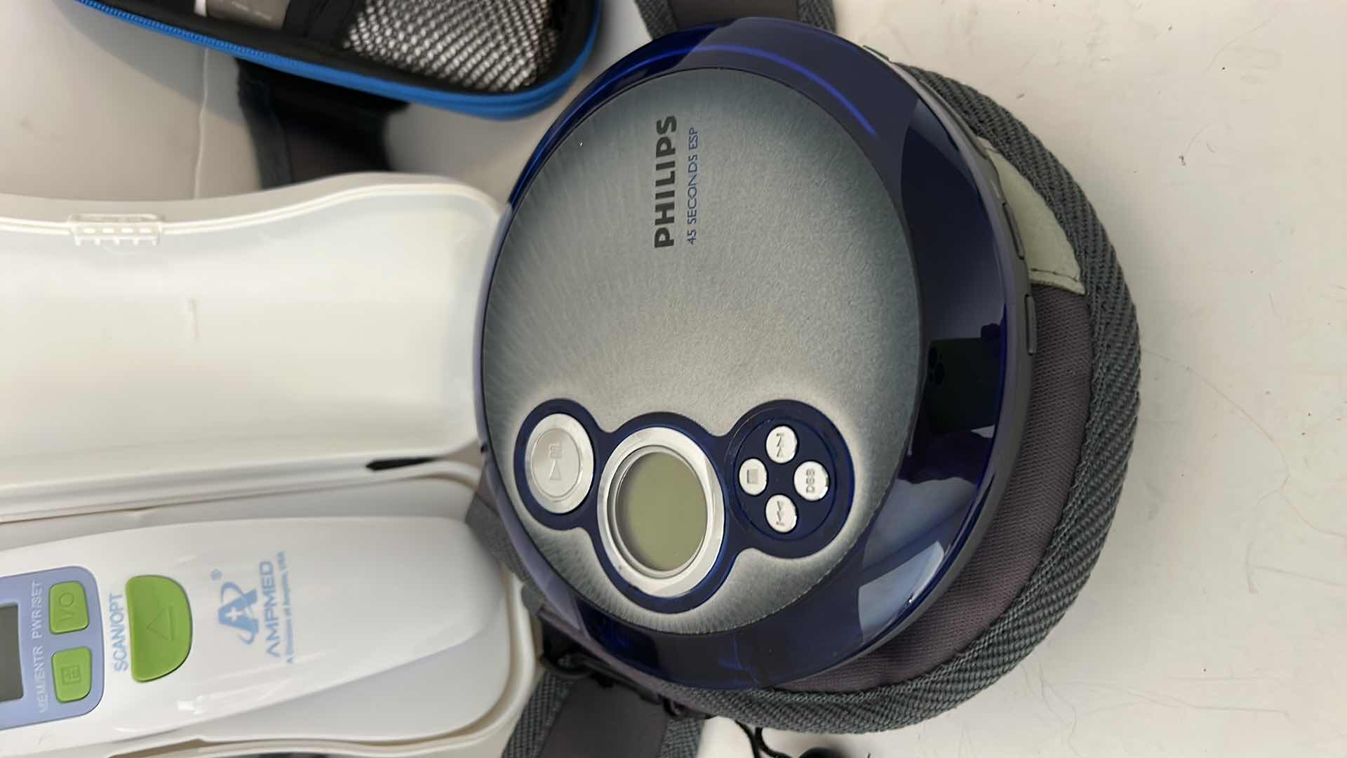 Photo 5 of COLLECTIBLE ELECTRONICS - SONY WATCHMAN, SONY ACPTEK, PHILIPS CD PLAYER & AMPMED