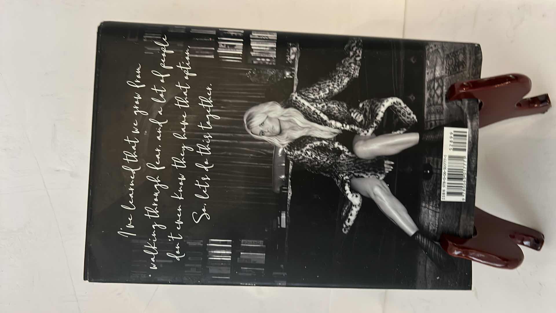 Photo 1 of AUTOGRAPHED HARDCOVER BOOK- “OPEN BOOK BY JESSICA SIMPSON”