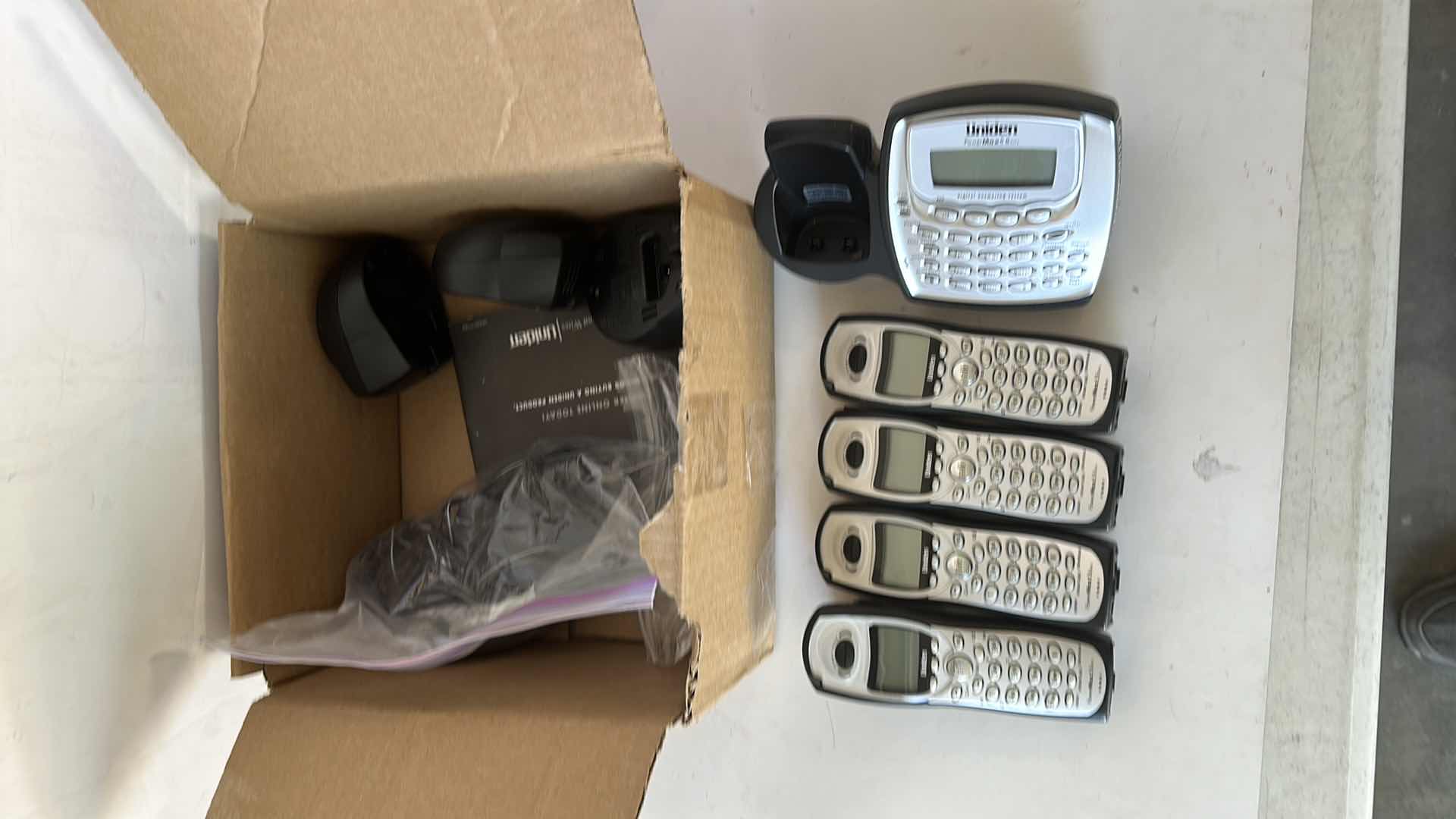 Photo 1 of UNIDENTIFIED PHONES