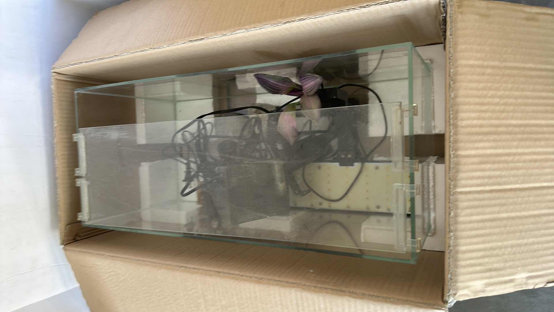 Photo 1 of JBL 10 GALLON TANK USED