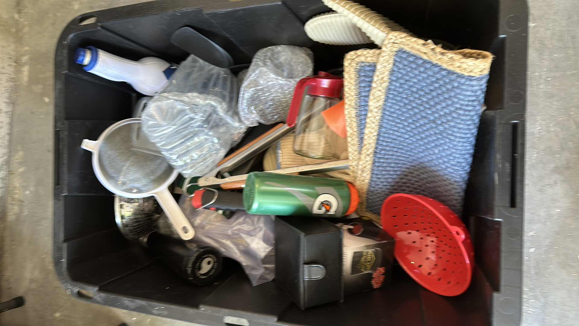 Photo 1 of BOX OF ASSORTED KITCHEN ITEMS BOX NOT INCLUDED