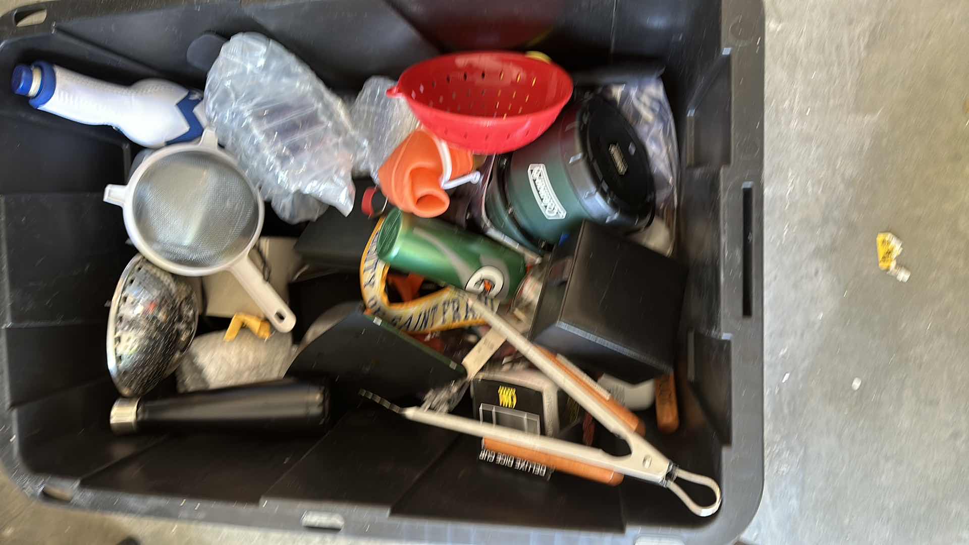 Photo 1 of BOX OF ASSORTED KITCHEN ITEMS BOX NOT INCLUDED