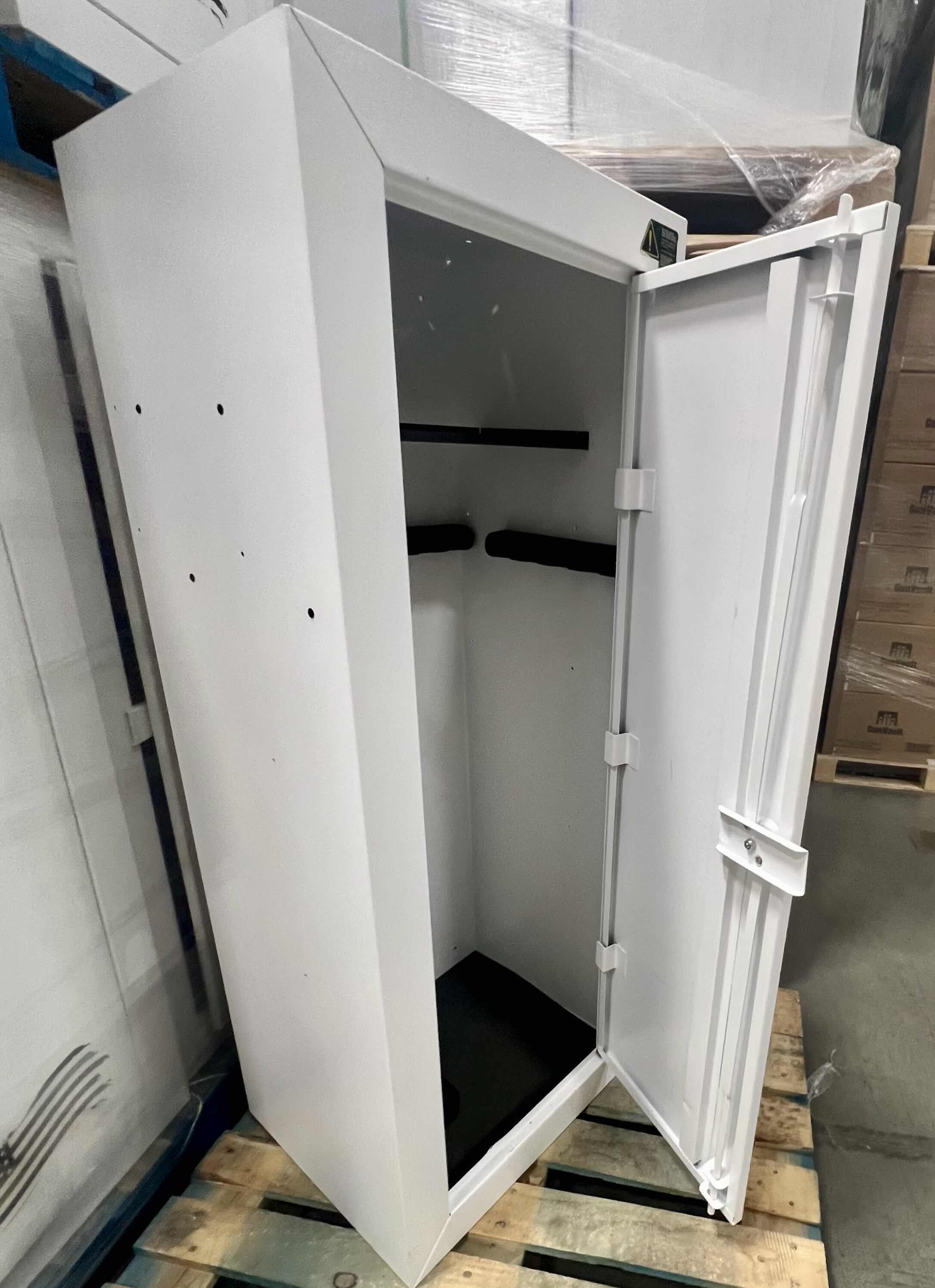 Photo 1 of SENTINEL SECURITY WHITE 12 CU FT CABINET W/ PORTABLE GUN CASE 
96lbs 21” x 18” H55” (18 GUN CAPACITY W 3 POINT LOCKING SYSTEM)