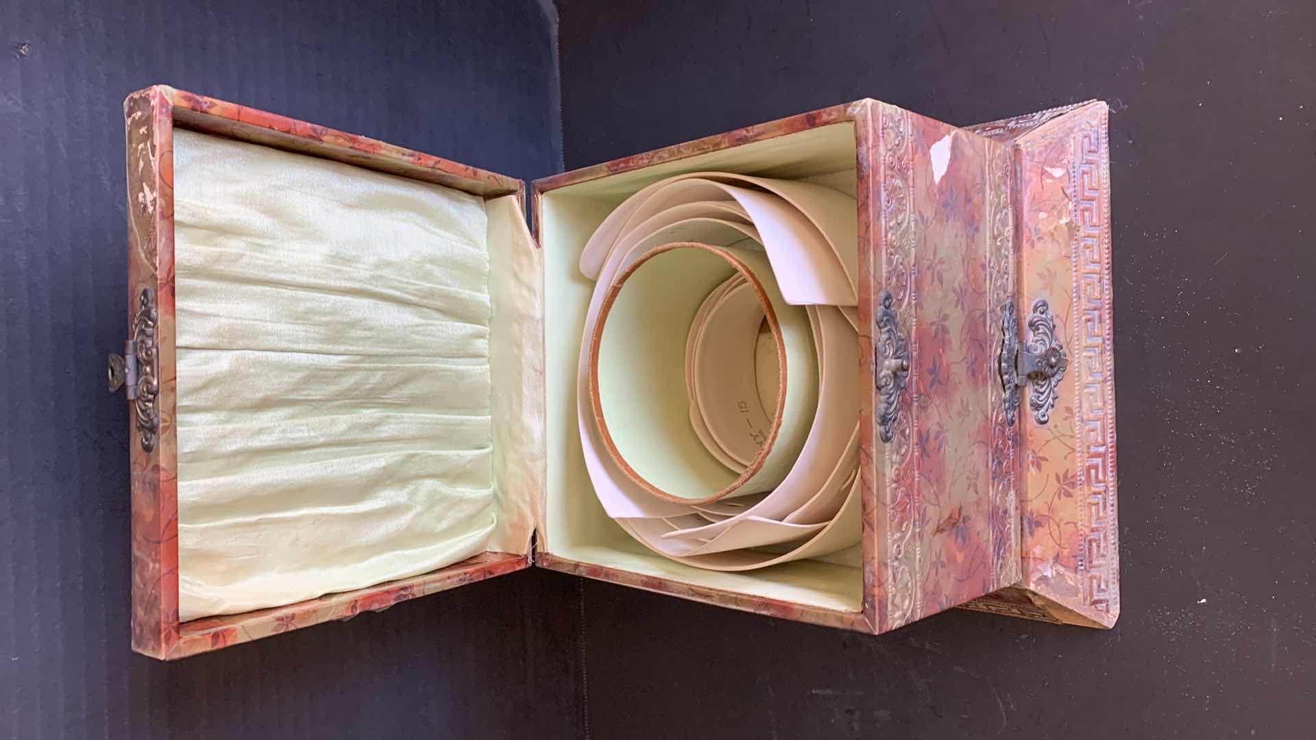Photo 1 of ANTIQUE MEMORY BOX WITH SHIRT COLLARS