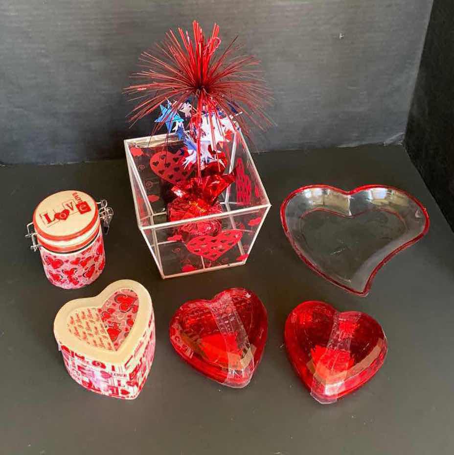 Photo 1 of VALENTINES DAY DECOR & BOXES